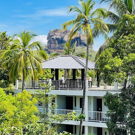 Lakmini Lodge Sigiriya Exterior photo